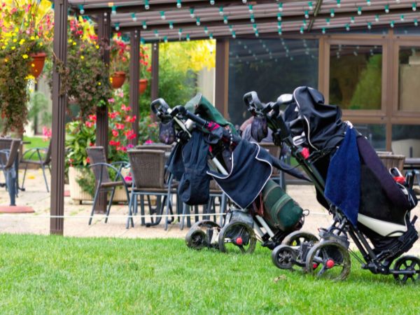 5 przedmiotów, które każdy golfista musi mieć w swojej torbie
