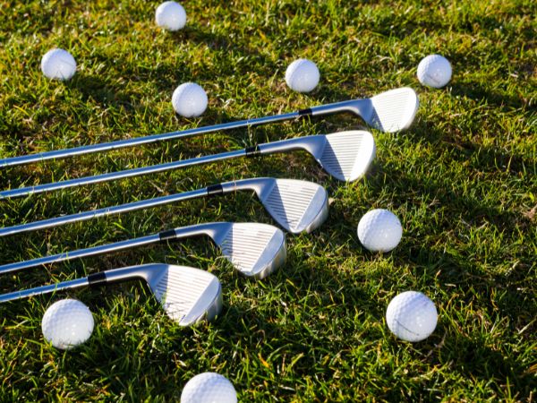 Jak wybrać najlepsze piłki golfowe dla Ciebie